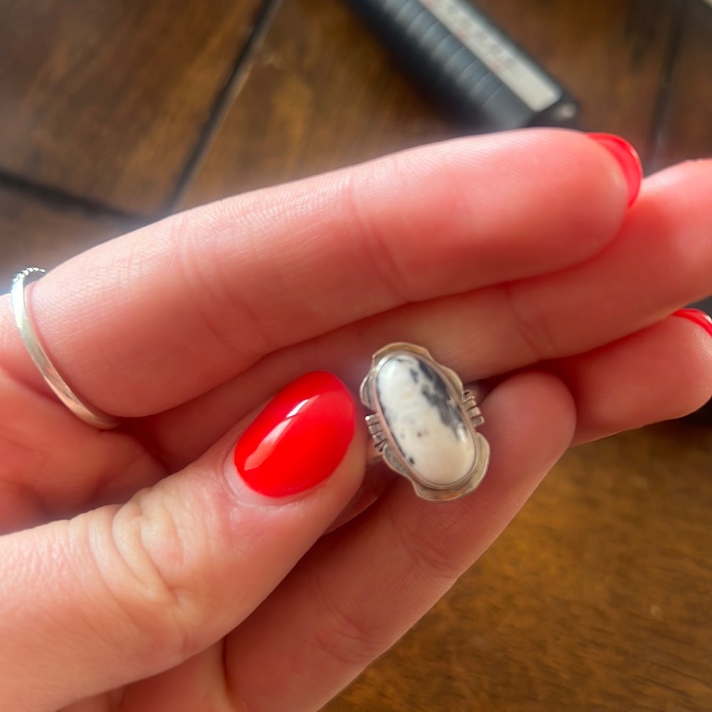 Howlite ring